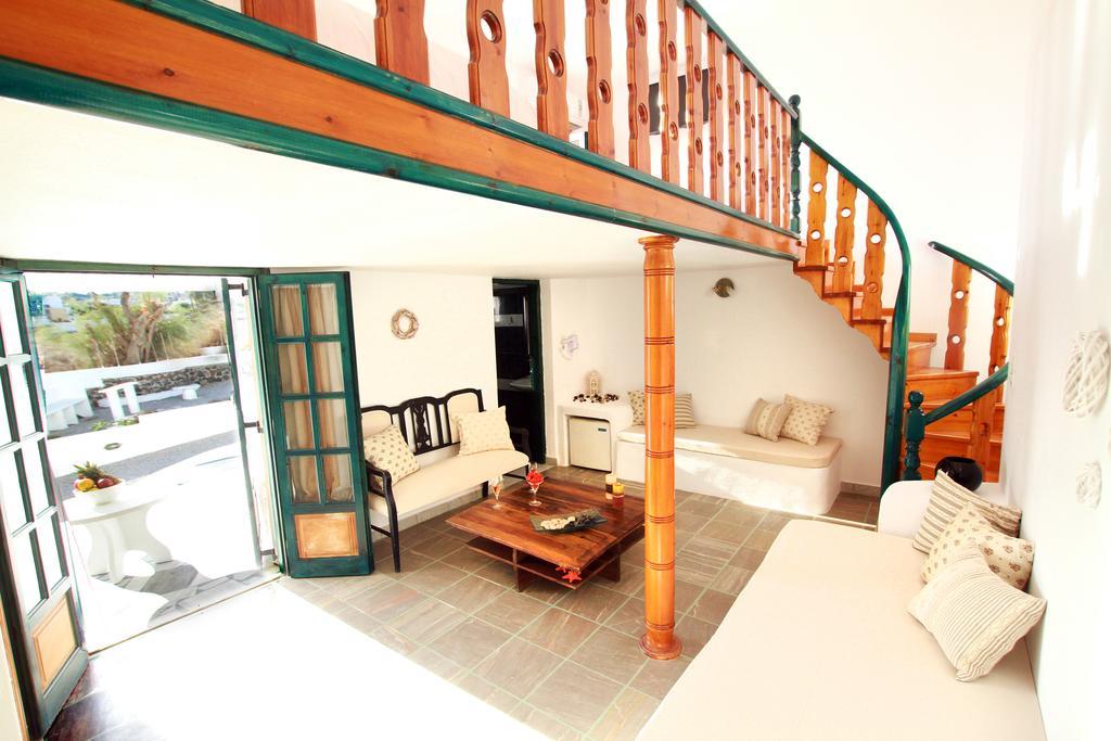 The Fisherman'S House Santorini Akrotírion الغرفة الصورة